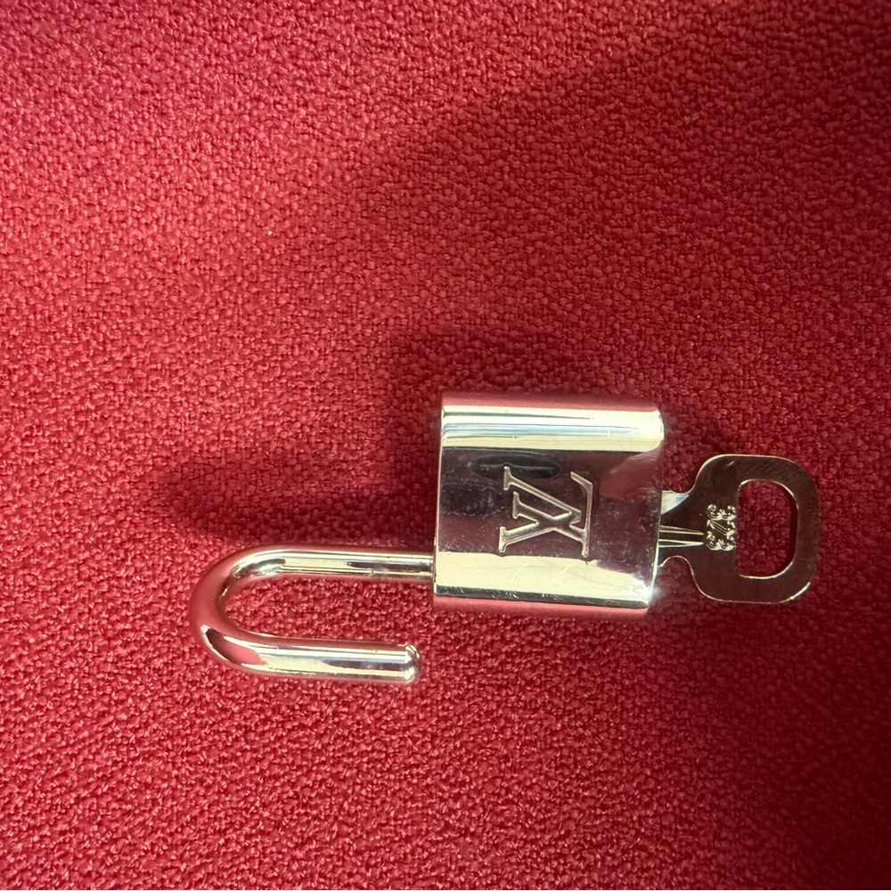 Louis Vuitton Silver Lock and Key #323 - Picture 5 of 6